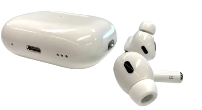 AIRPODS & EARBUDS